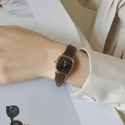 High Quality Ladies Casual Bracelet Watches Women's Simple Vintage Watches for Women Dial Wristwatch Leather Strap Wrist Watch